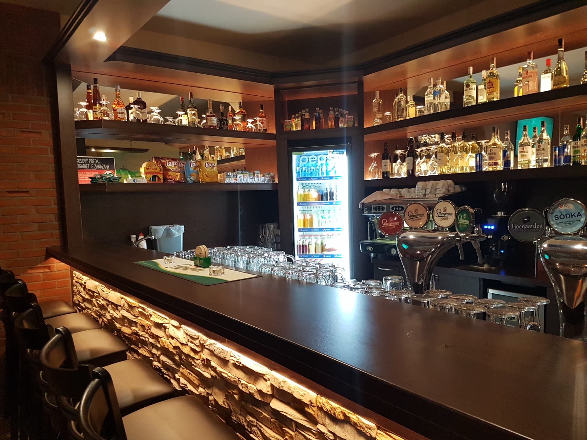 Bar s čapovaným pivom v Prievozskej pivárni
